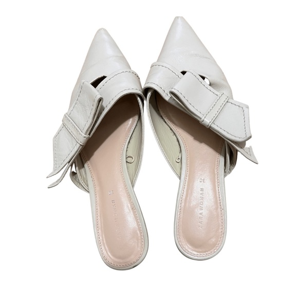 Zara slides - Picture 1 of 5